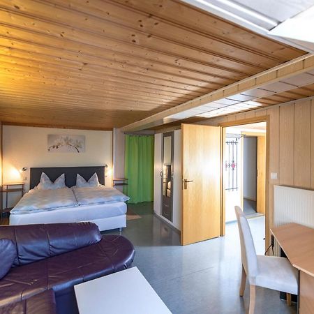 Gasthof Zum Burgkrug Leuchtenberg Bagian luar foto